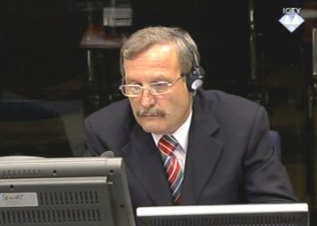 ПРЕДСЕДНИК РСК ЈОШ У ЕСТОНИЈИ: Милан Мартић принуђен да сам плаћа трошкове телефона и посете чланова породице